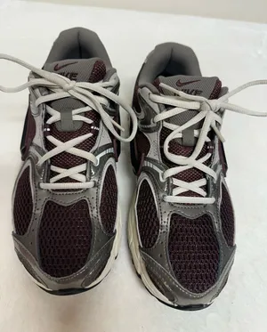 Nike V5 RNR Athletic - Burgundy and Gray Mens Shoe’s thumbnail 1