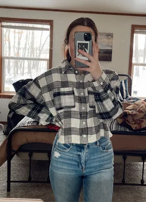 American Eagle Outfitters Cropped Flannel thumbnail 1