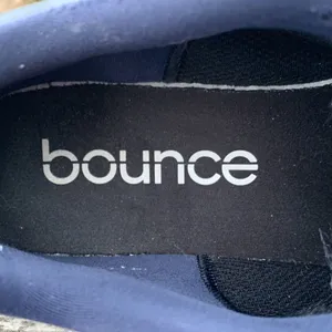 Adidas Womans Bounce Sneakers Sz 8 Navy thumbnail 8
