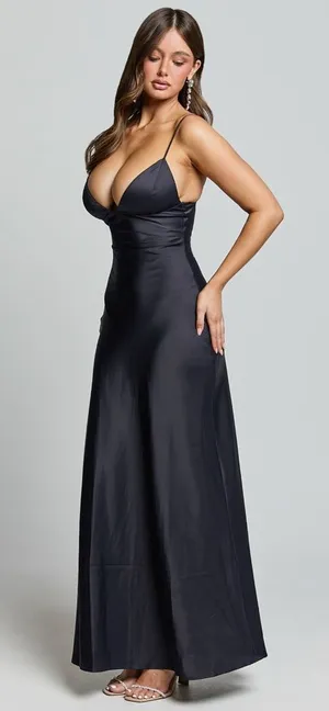 Cariela Midi Dress in Silky Navy thumbnail 1