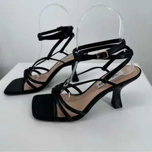 Steve Madden Singapore Black Strappy Heeled Sandals size 6 Faux Leather thumbnail 5