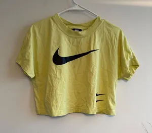 Nike Womens Cropped T-Shirt Lime Yellow Graphic‎ Swoosh Boxy Tee Size M 3370 thumbnail 1