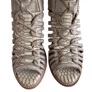 Like New FreeBird by Steven Leather Wazee Heeled Sandals Size thumbnail 5