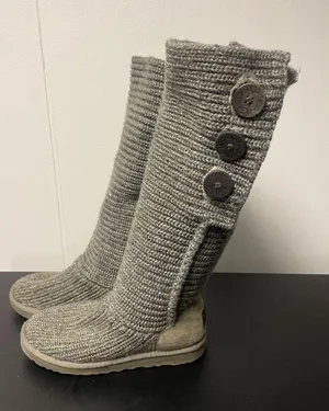 Ugg Women Grey Cardi Knit Boots Tall Size 8 SKU 2071 thumbnail 3