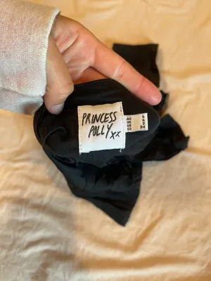 Princess Polly Black Crop Top thumbnail 3
