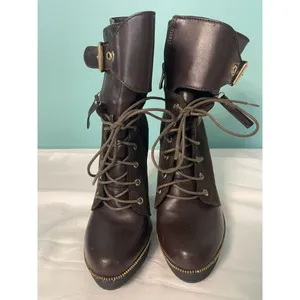 Italina Brown Suede Ankle Boots Gold Zipper and Buckle Size 7.5M‎ thumbnail 2