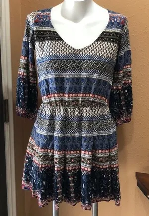Hollister open back 3/4 sleeve short dress thumbnail 1