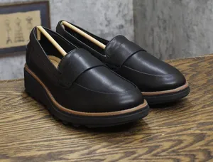 Clarks Sharon Gracie Leather Platform Loafer 26156816 Black 8W thumbnail 1