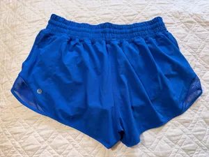 lululemon Hotty Hot High Rise Short 2.5” thumbnail 9