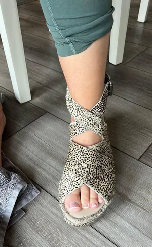 Matisse Animal Print Platform Sandals thumbnail 7