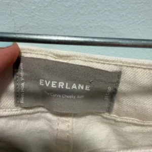 Everlane The Curvy Cheeky Jean White 31‎ Crop High Rise Minimalist Casual thumbnail 2