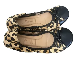 Me Too Women's Size 6 Cheetah Leather‎ Upper Ballerina Flats thumbnail 1