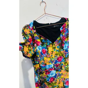 New York & Co Multicolor Floral V-Neck Puff Sleeve Belted Fit & Flare Midi Dress thumbnail 4