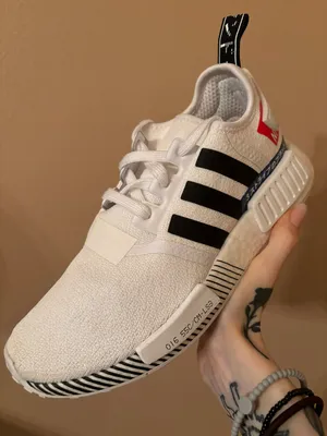 NMD_R1 ‘Japan Colorblock’ thumbnail 2