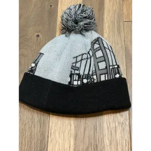 New Era Beanie One Size Gray Black NFL Raiders Knit Hat Embroidered Logo EUC thumbnail 8