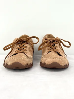 Skechers Relaxed Fit Suede Leather Oxford Sneakers Tan DSCH 44703 Women Size 6 thumbnail 2