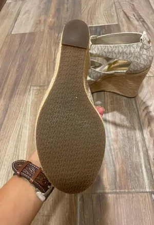 Michael Kors Heels thumbnail 7