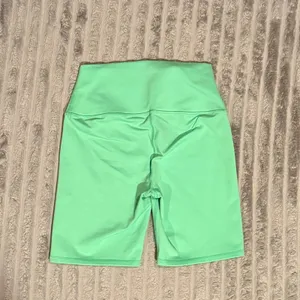 Alo Yoga High Waist Biker Shorts Neon Green XS RN87370 Athletic Activewear thumbnail 6