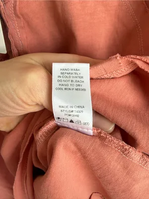 Fate Embroidered Henley‎ Top Medium Boho Raw Hem Coral Pink thumbnail 8
