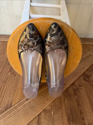 Trotters Signature Women’s Metallic Animal Print Pointed Toe Flats Size 8.5N Lea thumbnail 2