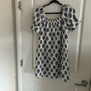 J. Crew White Mini Dress with Navy Floral Print and Puff Sleeves thumbnail 2