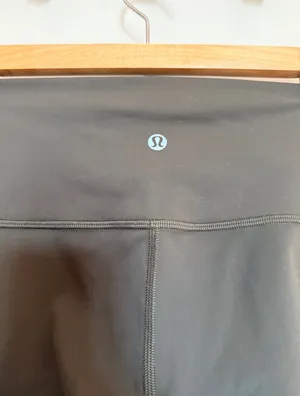 Lululemon Dark Olive High-Rise Wunder Train Leggings 23” Sz 4 thumbnail 5