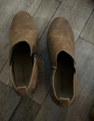 Boots Brown Size 11 thumbnail 1