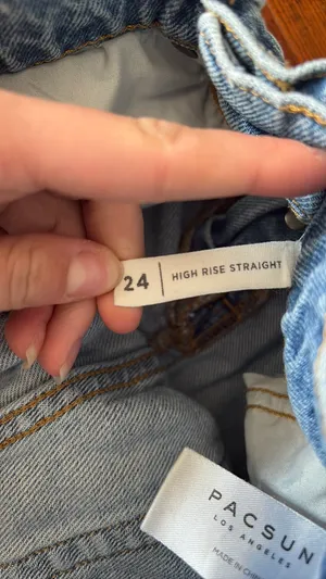 PacSun Jeans Mom Ripped High-Waisted Light thumbnail 2