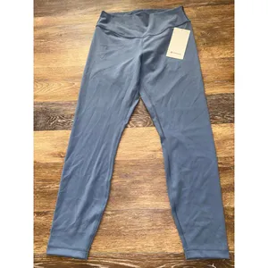 Lululemon Wunder Under SmoothCover High Rise 25” Washed Denim Size 10 NWT thumbnail 3