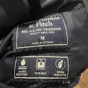 Abercrombie & Fitch Packable Down Puffer Jacket Unisex M Navy Water-Resistant thumbnail 8