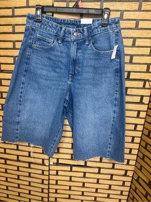 Time and tru high rise denim barrel leg Bermuda shorts size 8 thumbnail 4