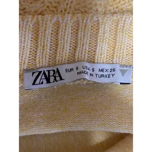 Zara Women's Yellow Cable Knit Sleeveless Crew Neck Sweater Crop Vest Top Size S thumbnail 3