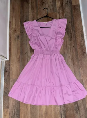 Entro Dress Boutique thumbnail 2