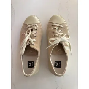 VEJA Wata II Low Canvas Pierre Sneakers in Beige Size US 10 / EU 41 thumbnail 6
