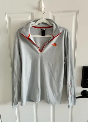 Men’s The North Face Fleece Quarter-Zip thumbnail 1