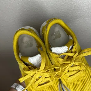 Sorel Women’s Kinetic Lite Lace sneakers in Gold Leaf Yellow suede US7 thumbnail 3