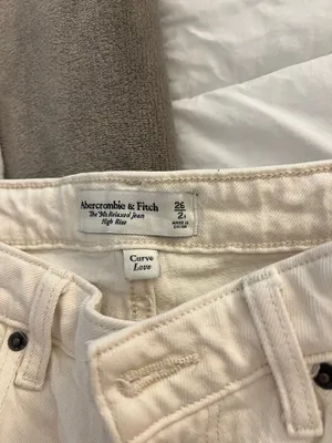 Abercrombie 90s High-Rise Jeans Curve Love thumbnail 2