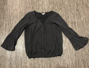 Gray top thumbnail 1