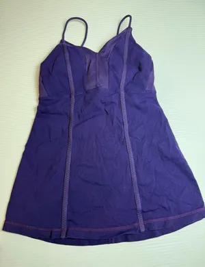 Lululemon Purple Tank Top Built In Bra Yoga Workout Athleisure Size 4‎ thumbnail 1
