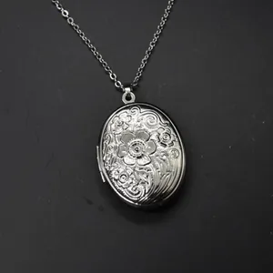 Floral Design Oval Locket Necklace Silver thumbnail 7