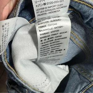 Levi’s‎ Premium Medium Wash 70s High Flare Jeans thumbnail 6