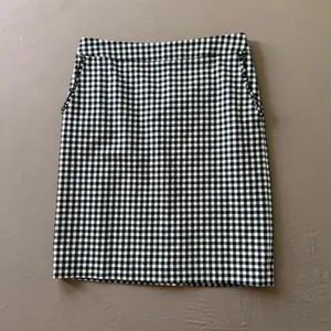Court & Rowe Gingham Pencil Skirt thumbnail 4
