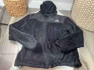 The North Face Osito Black Fuzzy Full Zip Up Jacket thumbnail 1