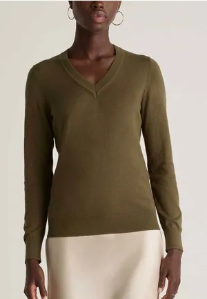 Quince v neck sweater size large thumbnail 1