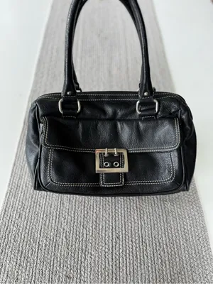 Vintage Y2K Wilson’s Leather Black Leather Purse with Oversized Silver Buckle thumbnail 3