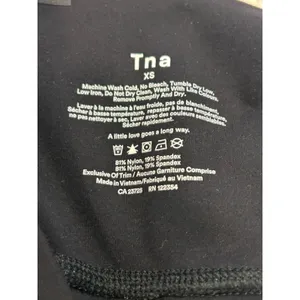 Aritzia Tna Atmosphere Cropped Black pant/leggings XS NWT Sold out thumbnail 10