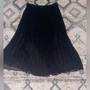 Vince Camuto Women's Midi Skirt - Size: medium thumbnail 3