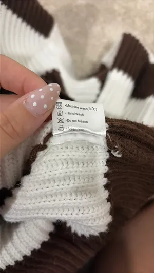Sweater thumbnail 4