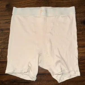 Skims‎ NWOT Boyfriend Boxer Bone Color Size Medium thumbnail 2