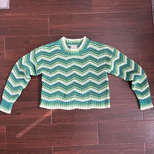 Hippie Rose Green Sweater thumbnail 7